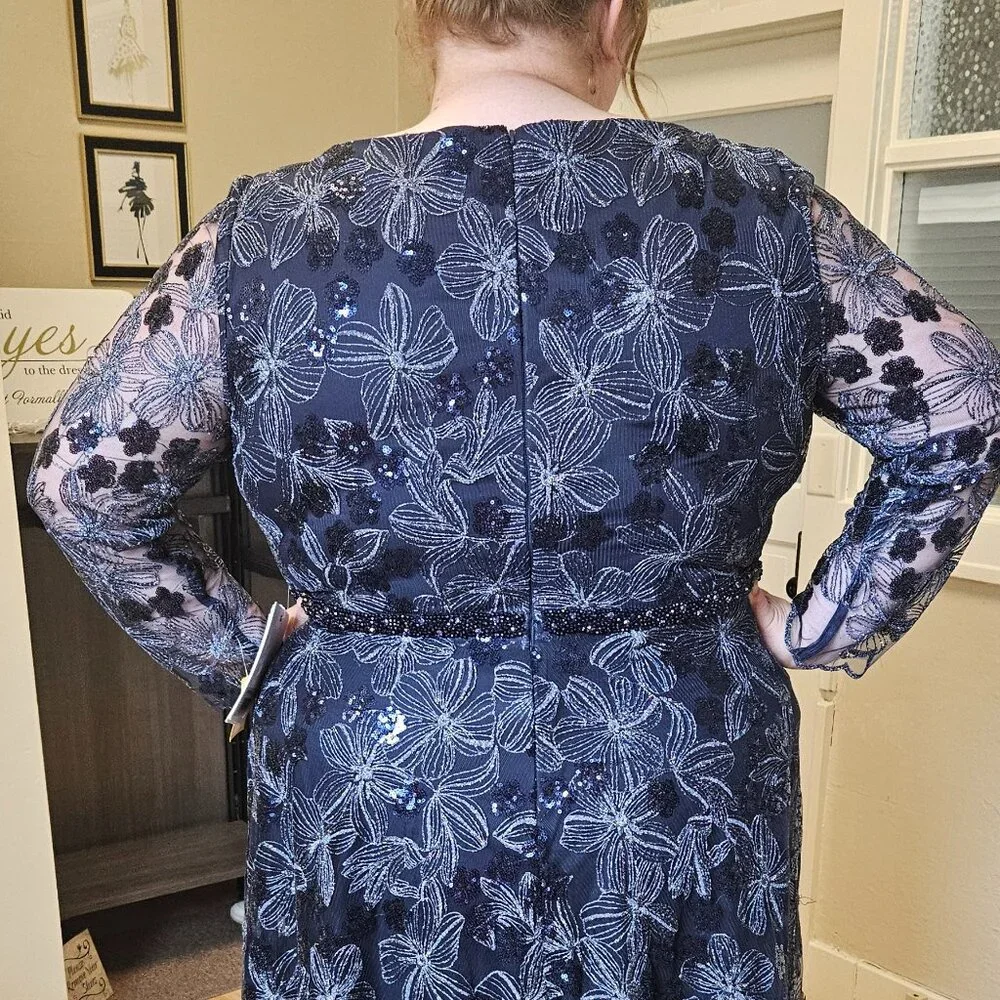Size 24W navy blue long sleeve evening gown w/ silver metallic flowers Mac Dugga - Picture 5 of 17